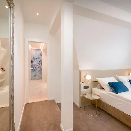 Casa de hóspedes Flos Luxury