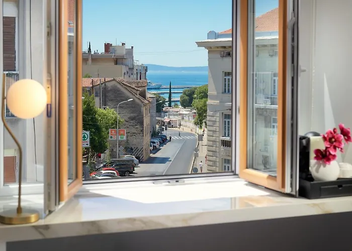 Guest house Flos Luxury Split