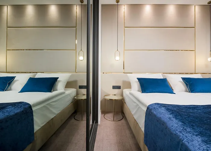 Guest house Flos Luxury 4*