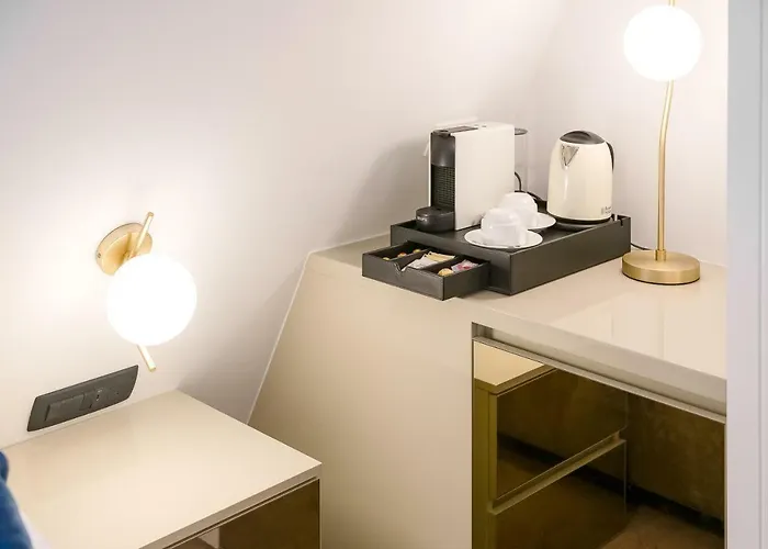 Flos Luxury Guest house 4*